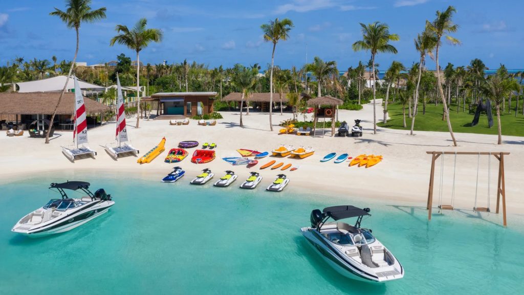 Waldorf Astoria Maldives Ithaafushi watersports